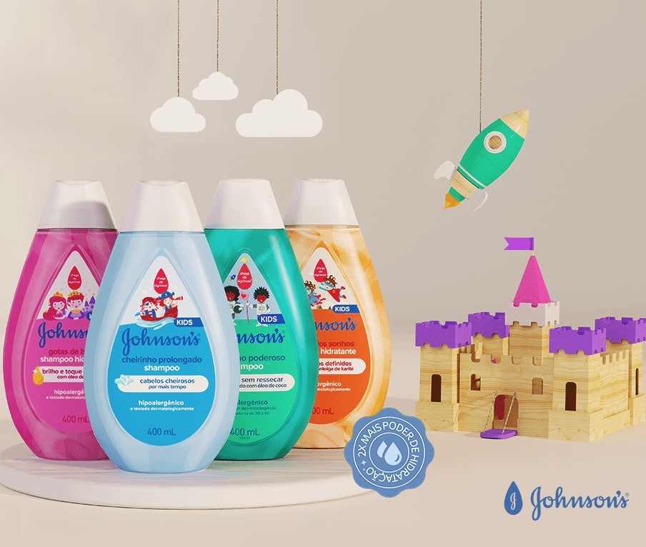 Shampoo Johnson’s Gotas de Brilho em frasco rosa com tampa dourada, indicado para cabelos infantis.
